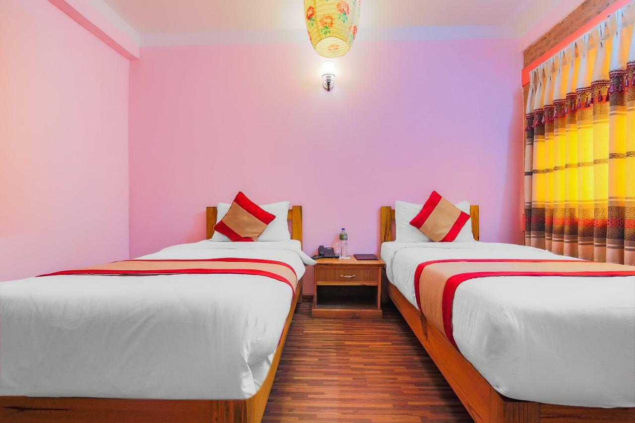 Hotel Everest Window View Nagarkot Exterior photo